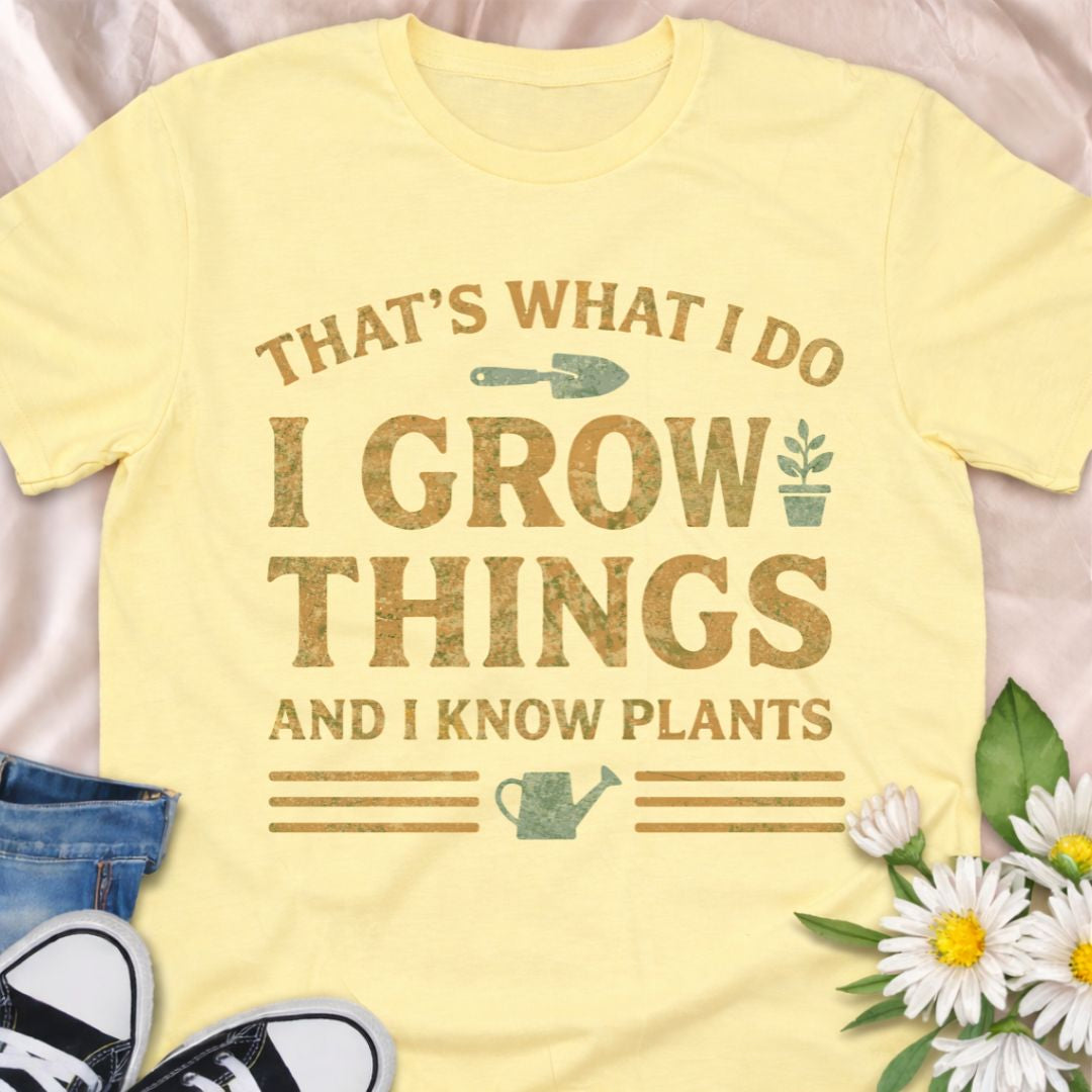 Show off your green-thumb confidence with this “That’s What I Do – I Grow Things And I Know Plants” t-shirt. With a rustic, vintage-style print featuring a trowel, potted plant, and watering can, it’s the perfect funny gift for proud gardeners, plant parents, and allotment lovers who know their way around a garden bed.