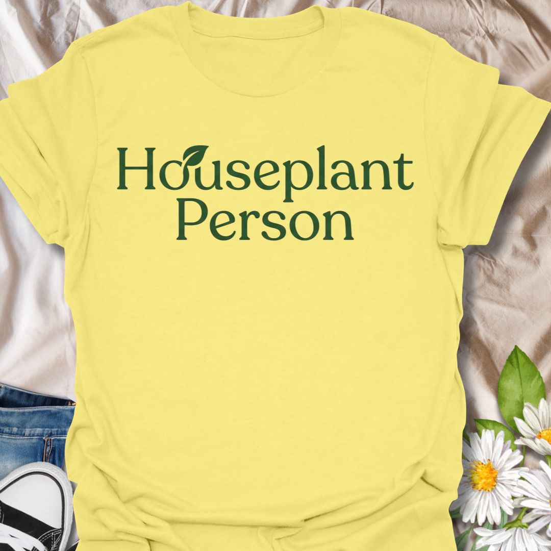 Minimalist plant lover t-shirt featuring “Houseplant Person” typography. Perfect for plant parents, indoor plant lovers, and botanical enthusiasts. A clean, everyday tee with subtle plant identity style, ideal for gifting or casual wear.