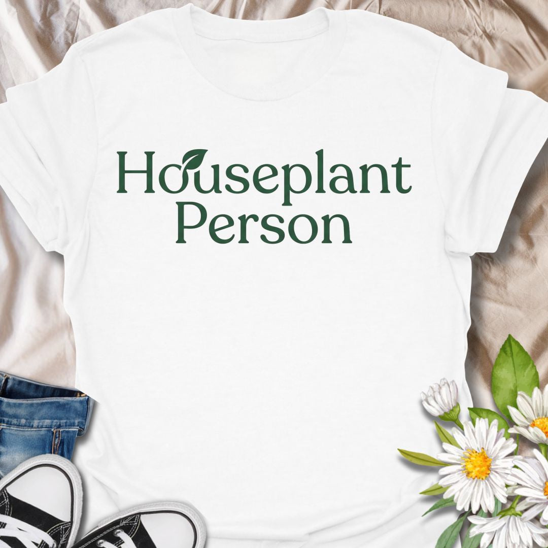 Minimalist plant lover t-shirt featuring “Houseplant Person” typography. Perfect for plant parents, indoor plant lovers, and botanical enthusiasts. A clean, everyday tee with subtle plant identity style, ideal for gifting or casual wear.