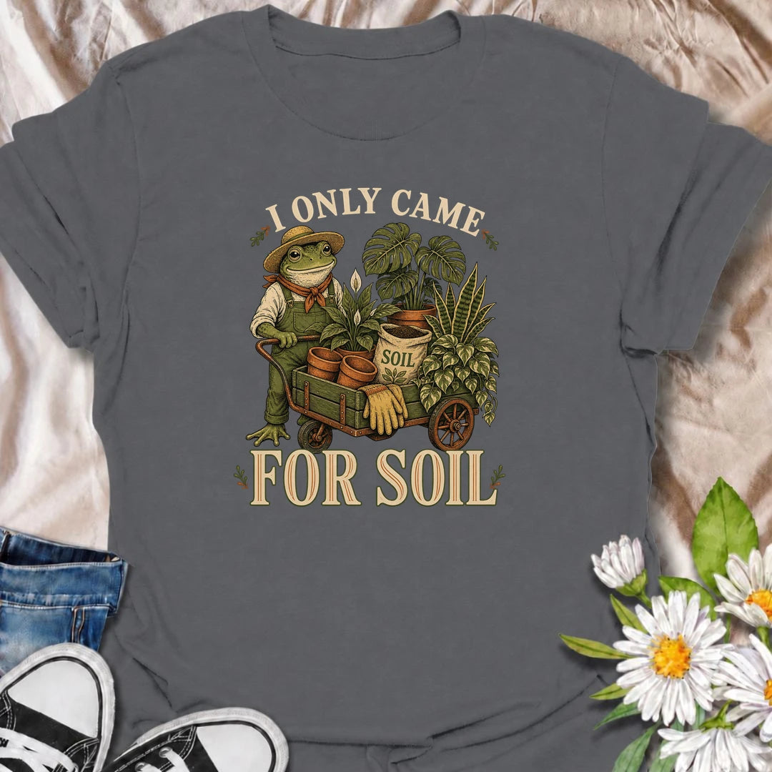 Funny plant lover T-shirt for anyone who goes to the garden center for one bag of soil and somehow comes home with a trolley full of plants. A vintage frog and houseplant design made for plant collectors, gardeners and anyone who understands an accidental nursery haul