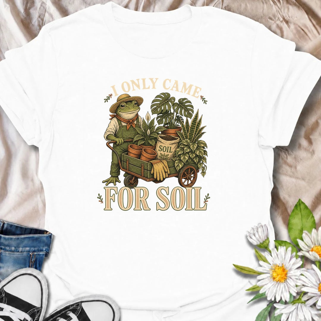 Funny plant lover T-shirt for anyone who goes to the garden center for one bag of soil and somehow comes home with a trolley full of plants. A vintage frog and houseplant design made for plant collectors, gardeners and anyone who understands an accidental nursery haul